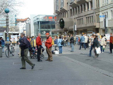 Kundgebung in Dortmund am 2. April 2004